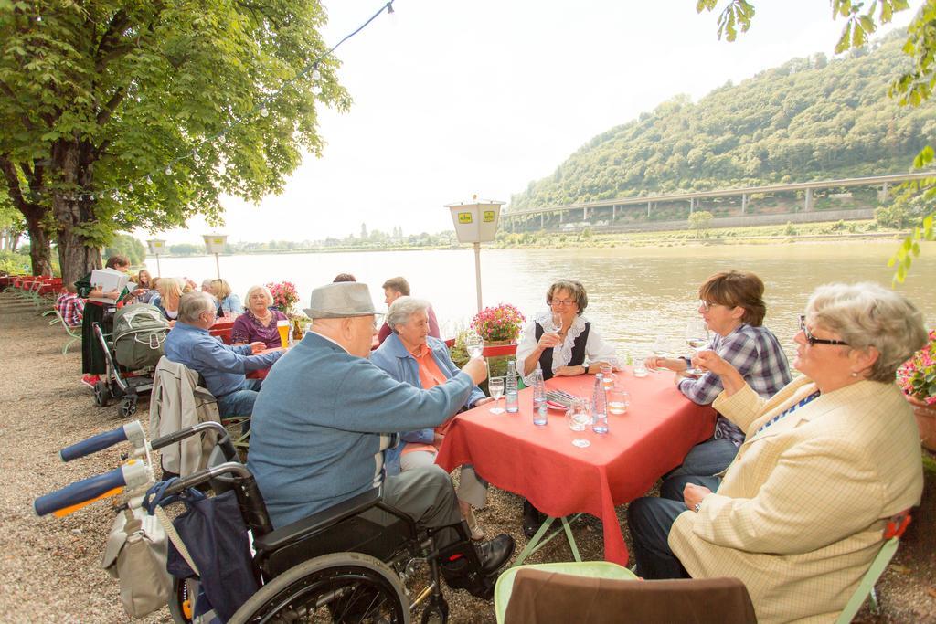 Hotel Leyscher Hof Leutesdorf Екстер'єр фото