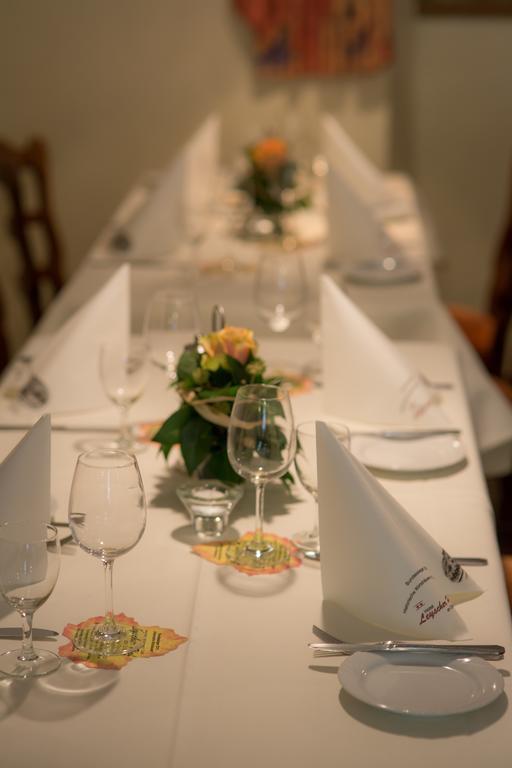 Hotel Leyscher Hof Leutesdorf Екстер'єр фото