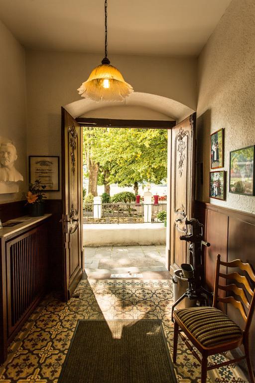 Hotel Leyscher Hof Leutesdorf Екстер'єр фото