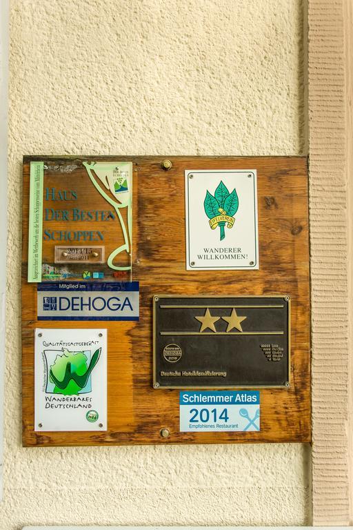 Hotel Leyscher Hof Leutesdorf Екстер'єр фото