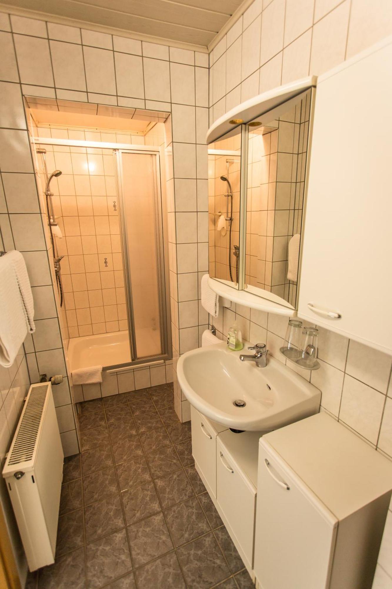 Hotel Leyscher Hof Leutesdorf Номер фото